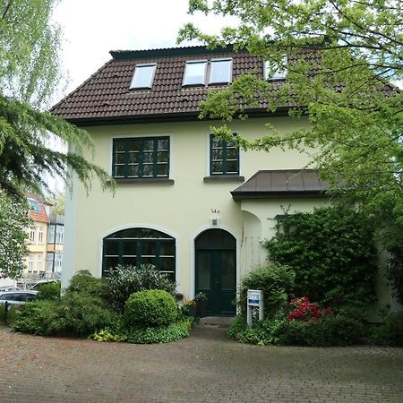 Villenappartement Mit Blick Ins Gruene Am Rande Der Wunderschoenen Altstadt Wismar Exterior foto