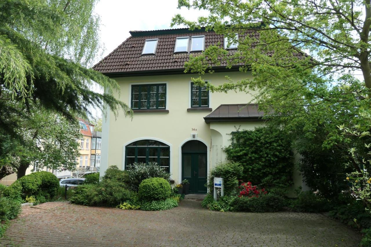 Villenappartement Mit Blick Ins Gruene Am Rande Der Wunderschoenen Altstadt Wismar Exterior foto