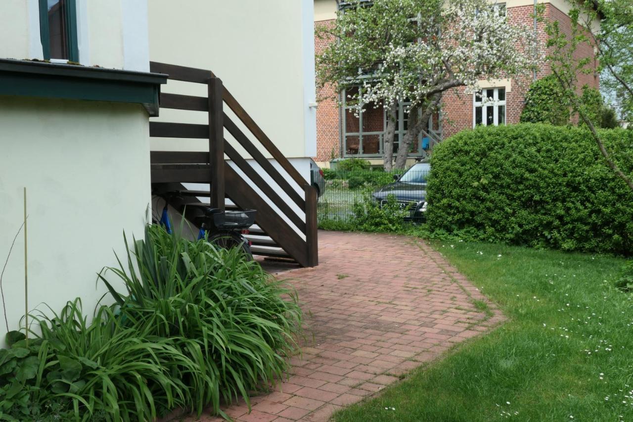 Villenappartement Mit Blick Ins Gruene Am Rande Der Wunderschoenen Altstadt Wismar Exterior foto
